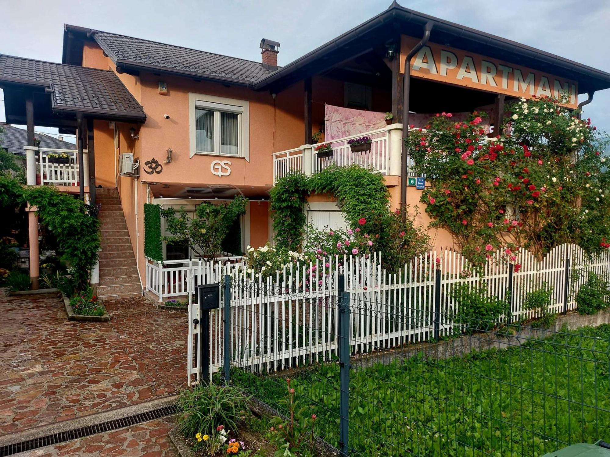 Apartmani Gs ***** Zavidovici エクステリア 写真